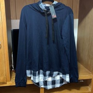 NWT. Boutique sweater. Size XL (fit M/L)